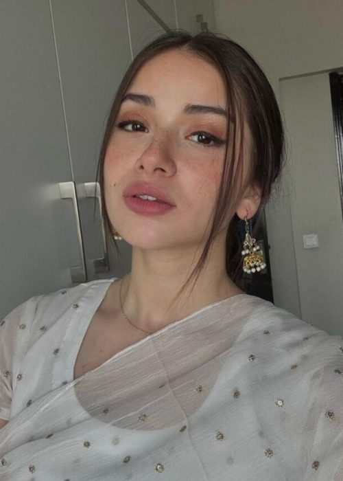 Escorts-in-Islamabad-768x860